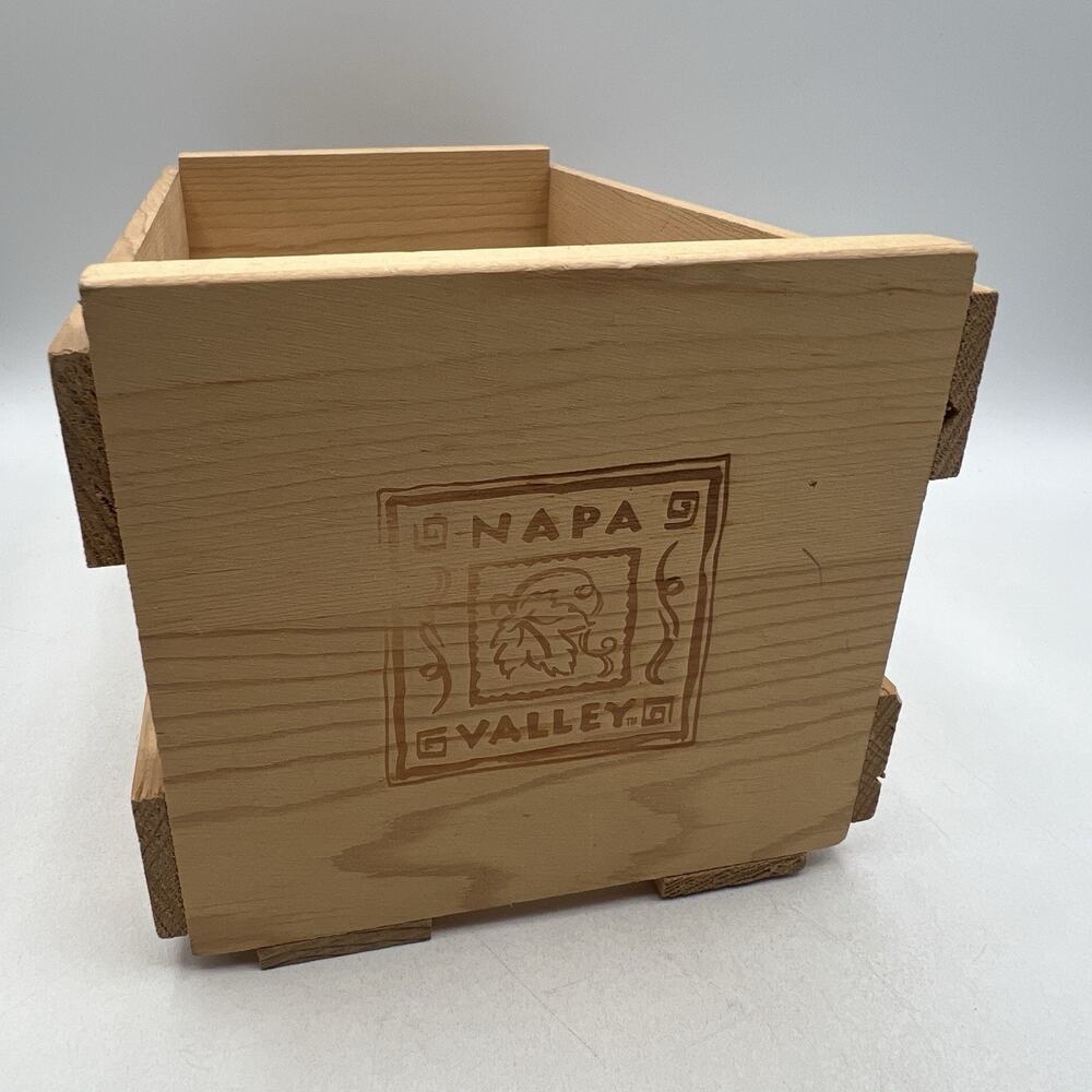 Vintage 21 CD Capacity DVD Wood Crate Holder Napa Valley Box Company 10"